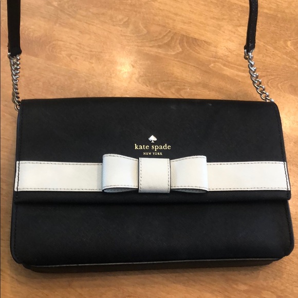 Black leather Kate Spade bow cross body bag - Picture 1 of 8